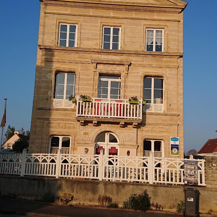 Joyeux Reveil Bed & Breakfast Courseulles-sur-Mer Exterior foto