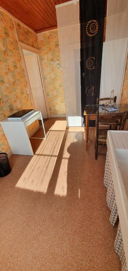 Joyeux Reveil Bed & Breakfast Courseulles-sur-Mer Exterior foto