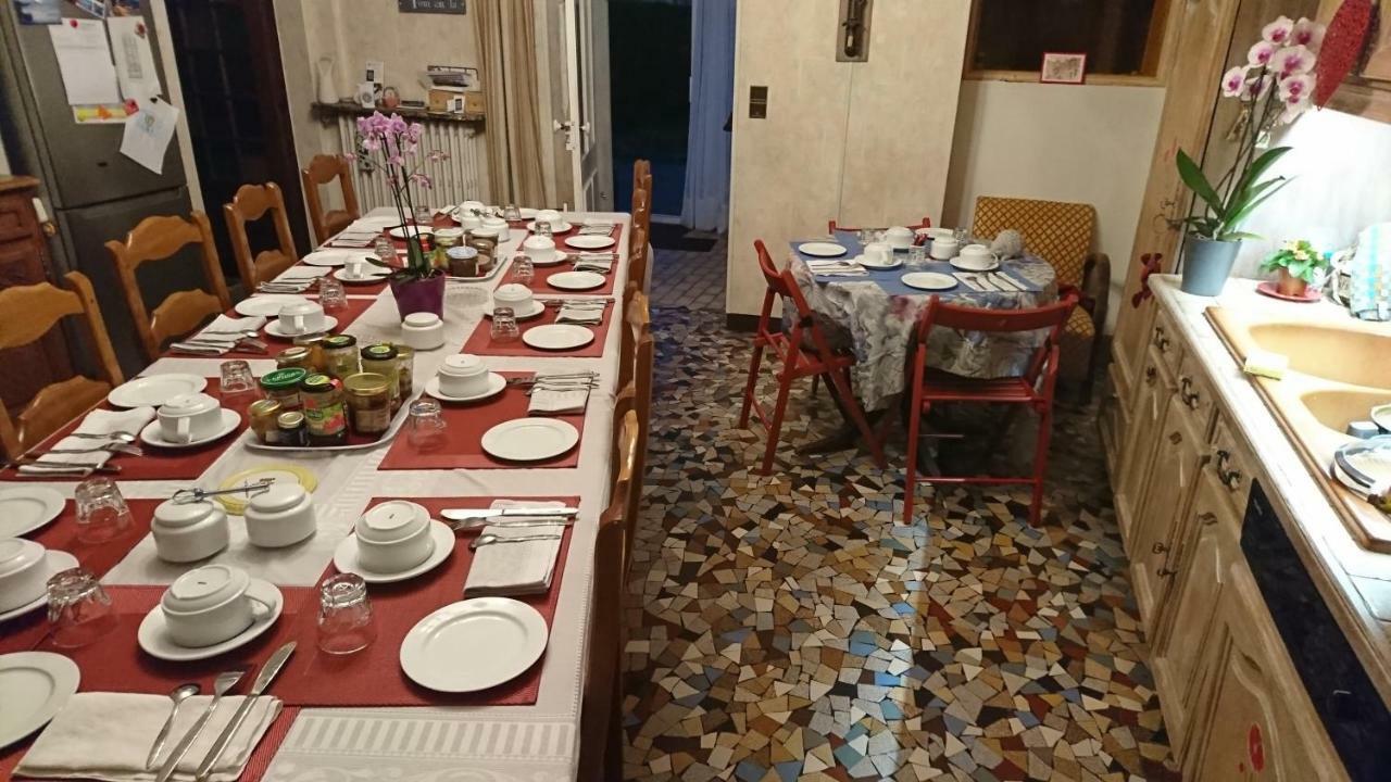 Joyeux Reveil Bed & Breakfast Courseulles-sur-Mer Exterior foto