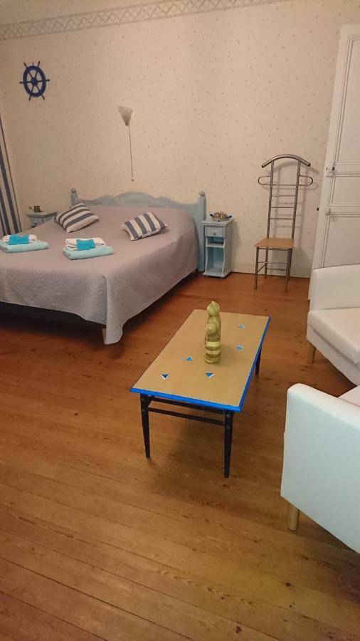 Joyeux Reveil Bed & Breakfast Courseulles-sur-Mer Exterior foto
